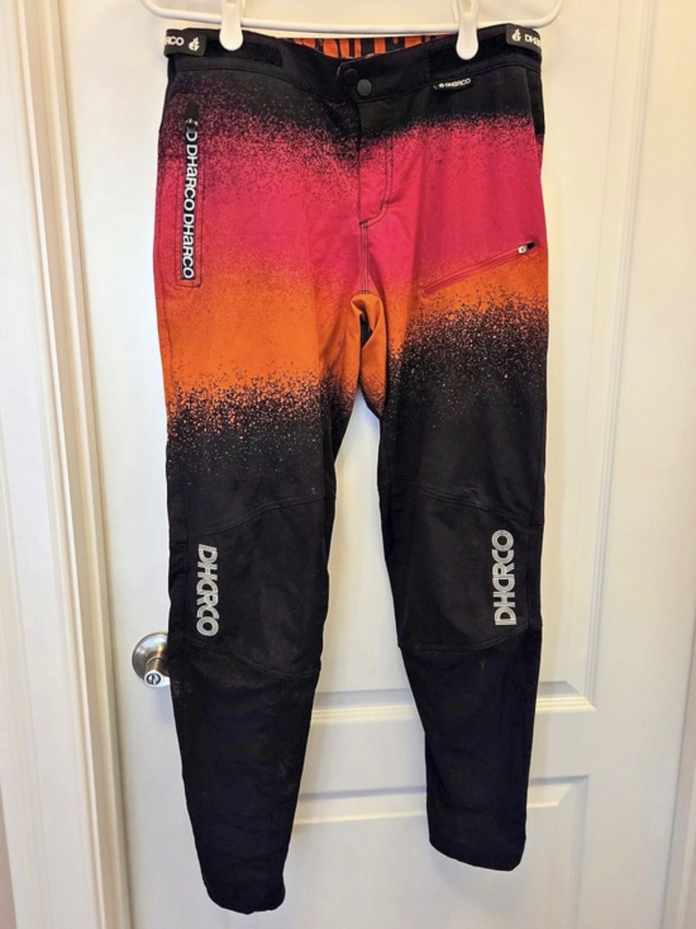 DHaRCO Women's Gravity Pants Pink Abstract Print Medium